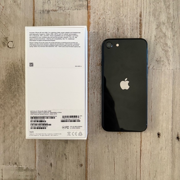 iPhone SE - Picture 2 of 7